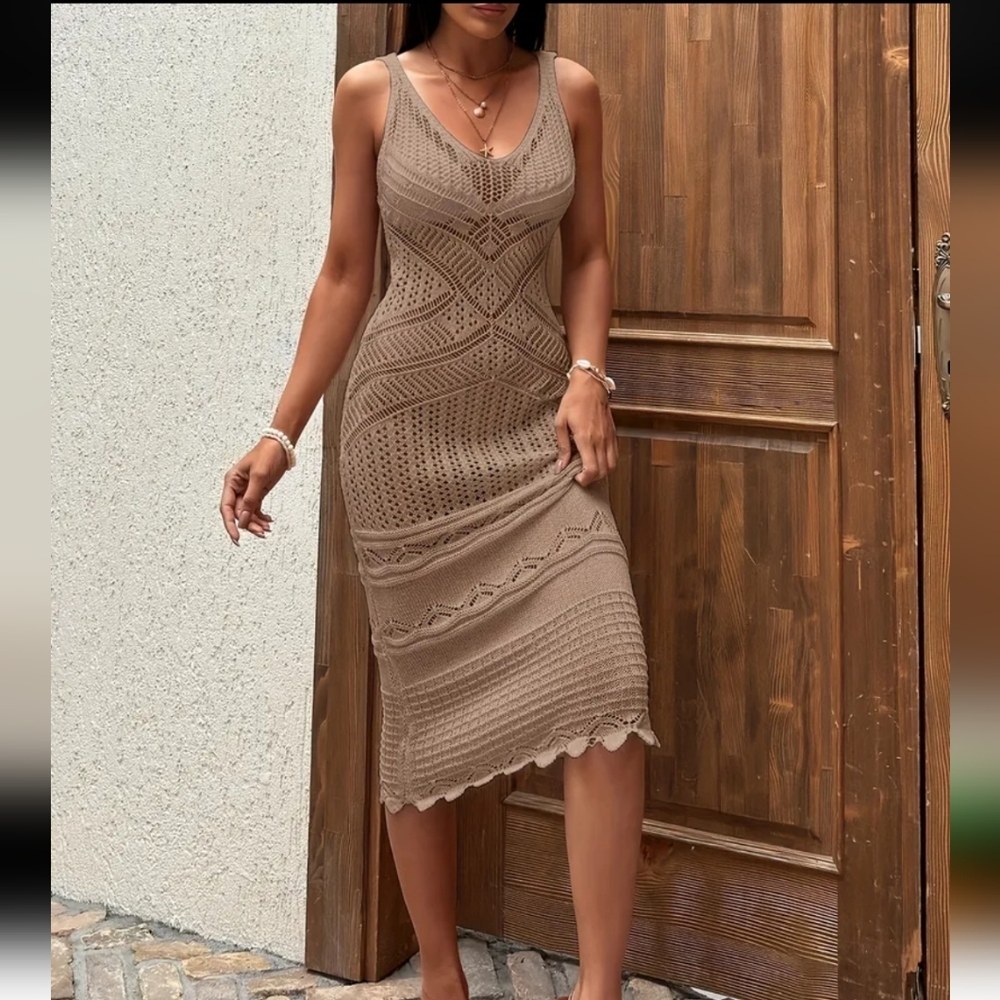 Stunning Dress - image 3